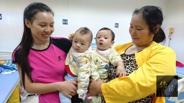 義大醫院與越南公益組織合作，攜手為越南唇顎裂孩童義診、手術，讓他們重拾笑顏與自信。（自由時報提供）