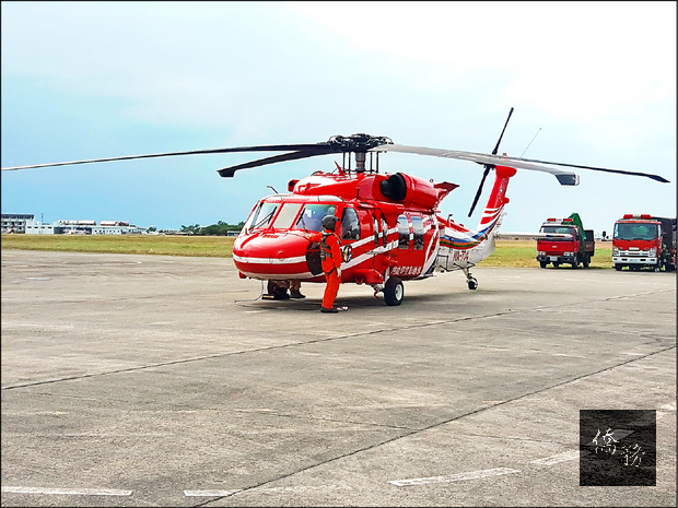 空勤總隊接收「黑鷹」直升機，救災、救難、救護等能力再升級。（自由時報提供）