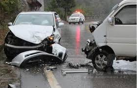 勞動部勞動保險司指出，職災傷病給付案件中有五成是上下班途中發生交通事故。