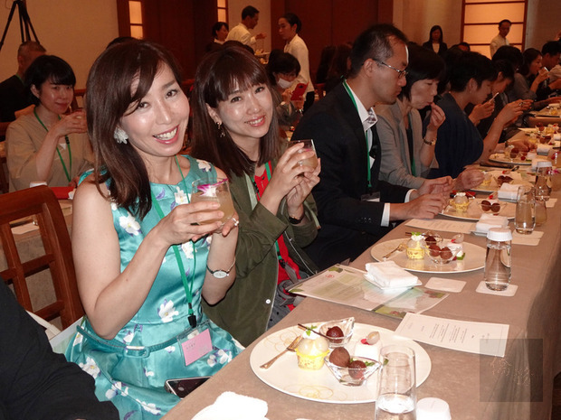 台灣荔枝銷日，陳英顯指出，台日貿易交流某種程度是文化與生活品味的交流，譬如期待鮮美可口的荔枝也能讓日本民眾享受到。