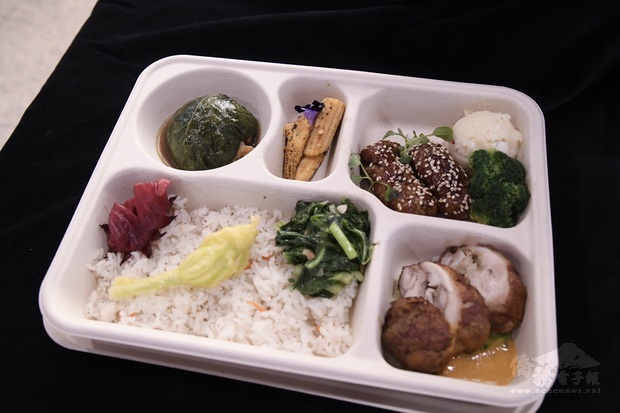 有機風便當競賽第一名-銘心御便當。(花蓮縣政府提供)