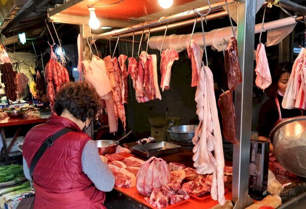 農委會幕僚補充表示，生鮮肉從未輸銷過中國大陸。