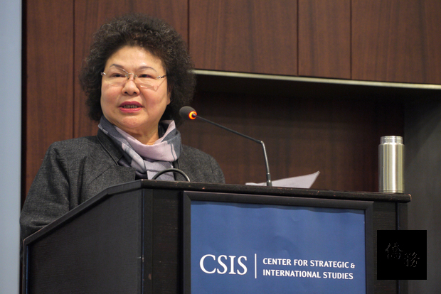 高雄市長陳菊20日於華府智庫CSIS發表演說，暢談她參與台灣民主發展歷程的及高雄治理經驗。(中央社提供)