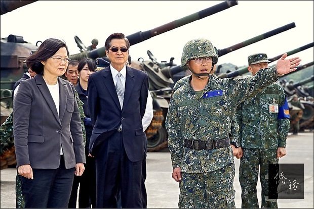 蔡總統26日前往新竹視導湖口三營區。（軍聞社提供）