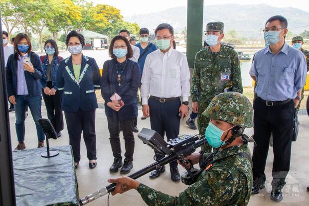 立法院外交及國防委員會考察陸軍工兵訓練中心。