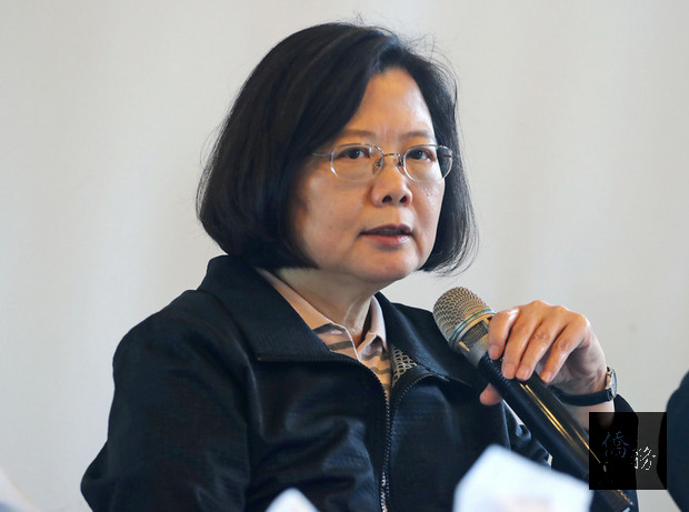 為振興震災後的花蓮觀光,總統蔡英文3月31日表示,交通部觀光局已推出一系列「振興花蓮觀光產業計畫」,也談及今年經濟成長動能在內需市場。(中央社提供)