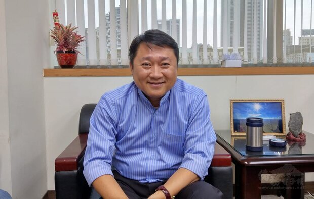 國民黨組發會主委李哲華表示,將與推動罷免黃捷的公民團體合作,提供他們宣揚罷免理念的舞台。