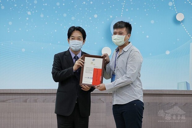 賴清德副總統21日上午出席「第6屆優良工地主任表揚典禮」