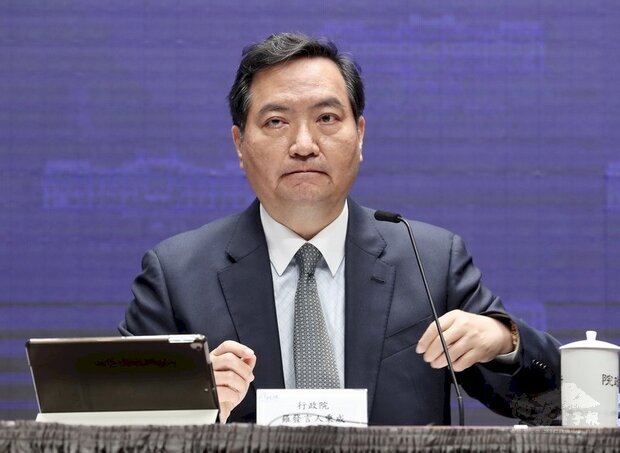 行政院發言人羅秉成。 