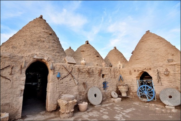 外型特別的蜂巢屋,是哈蘭當地的特色建築。