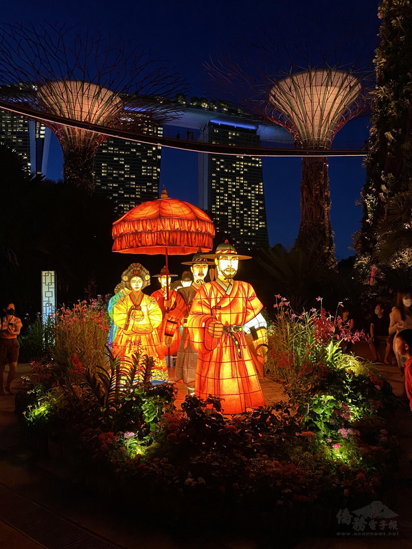 新加坡著名景點濱海灣花園舉辦中秋慶祝活動，6大燈區包括來自韓國的展品。