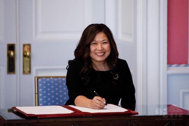加拿大國際貿易部長伍鳳儀(Mary Ng)。