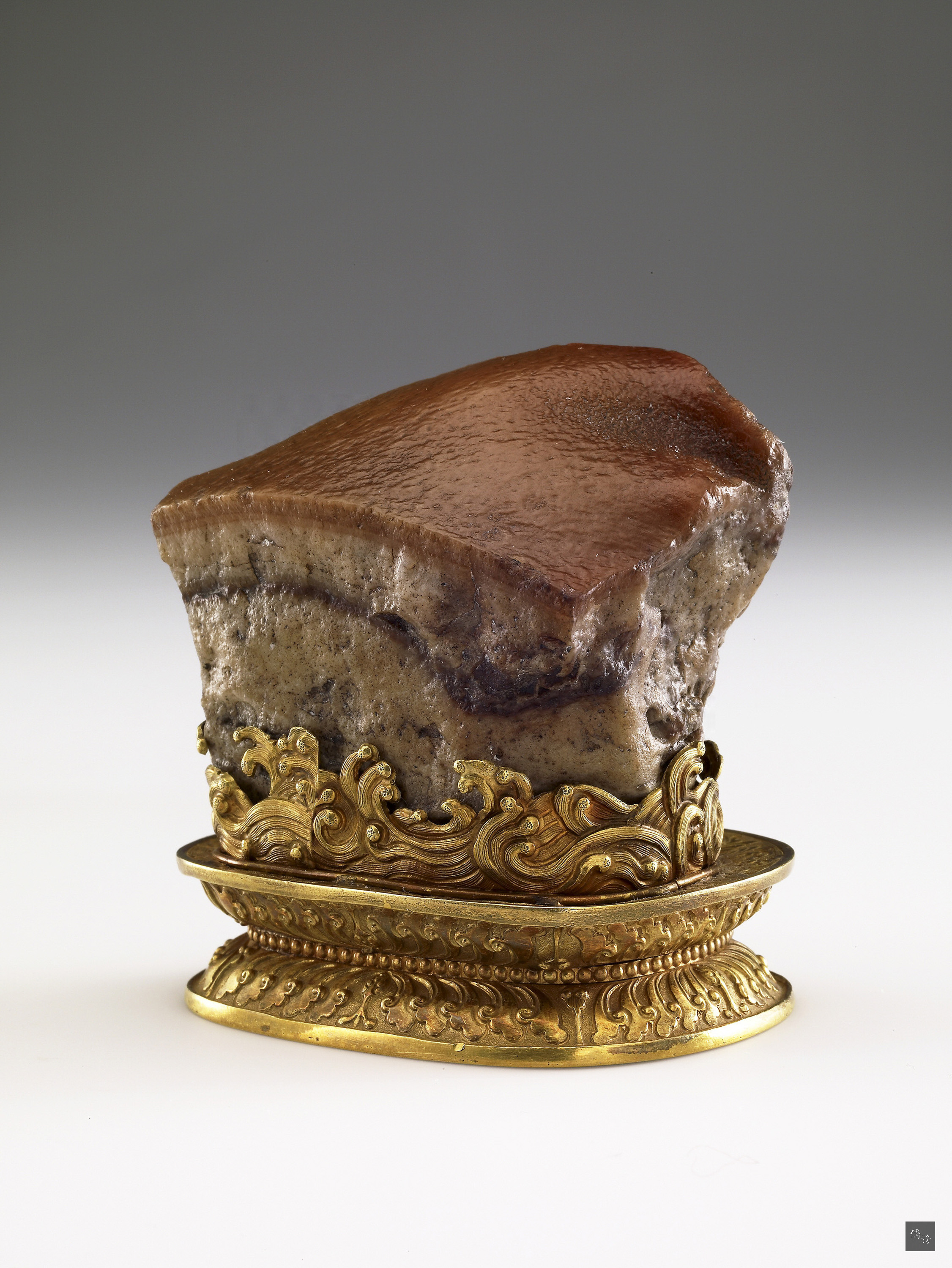 故宮文物24日將首度在日本展出。故宮院長馮明珠說，原本沒有要借肉形石，「但日本舉國來求」，在日方展現高度誠意下，故宮點頭答應。（中央社提供）