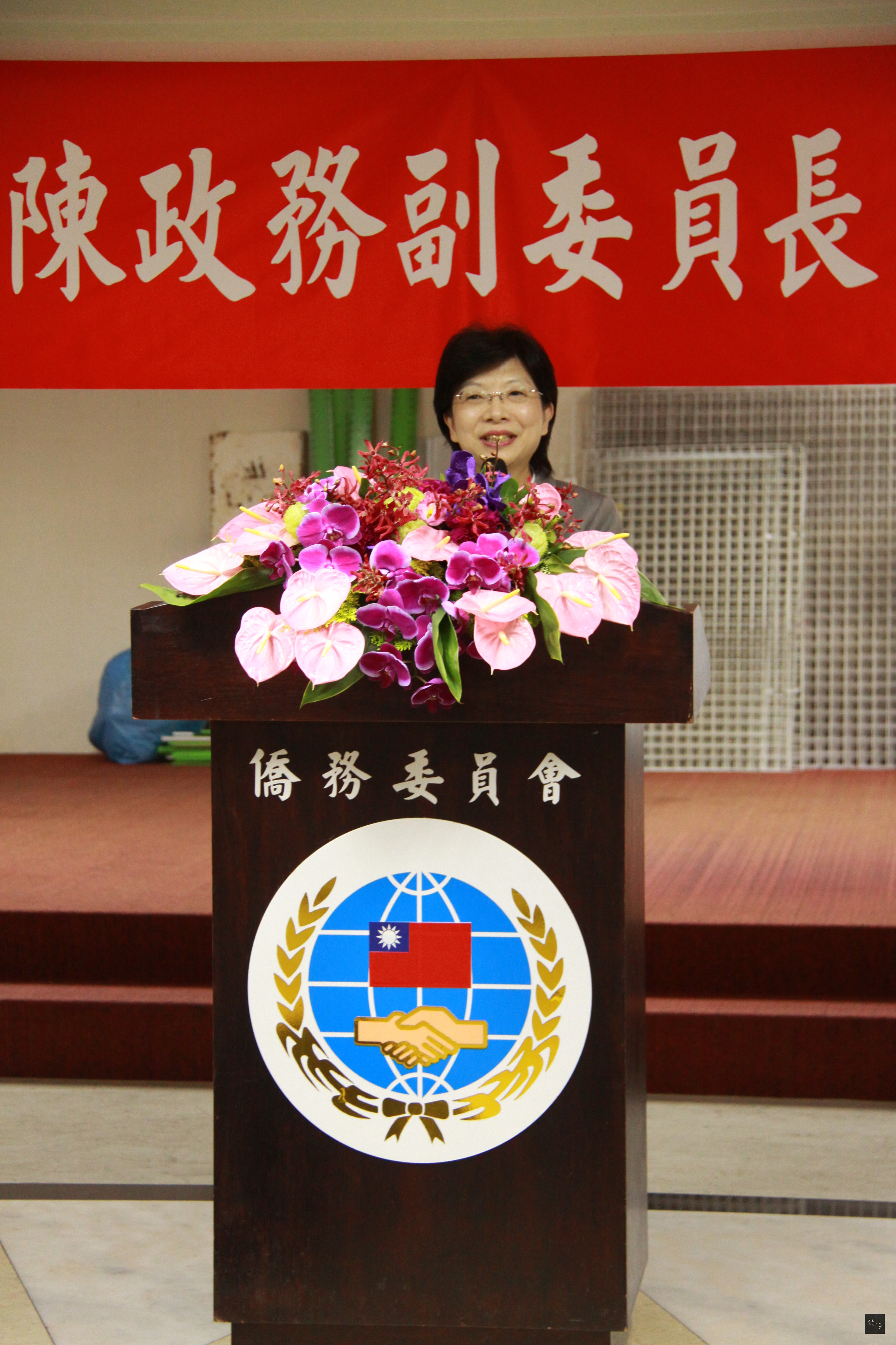 財團法人海外信用保證基金董事長宮文萍表示，她非常敬佩僑委會副委員長陳玉梅卓越的行動力。