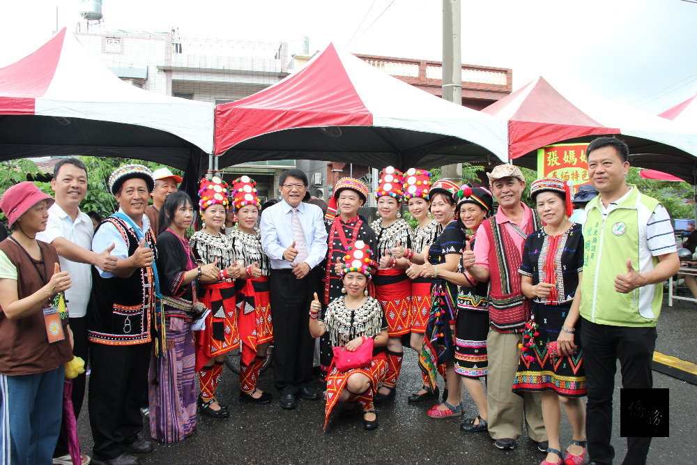 屏東里港鄉定遠社區舉辦「2016年滇緬產業文化推廣活動」，縣長潘孟安邀請民眾來參加，感受滇緬民族文化魅力。（屏東縣政府提供）
