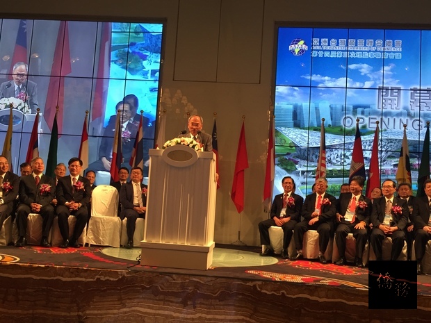 吳新興說，僑委會在東南亞的人力已重整配置，加強鍊結，也加強服務台商。