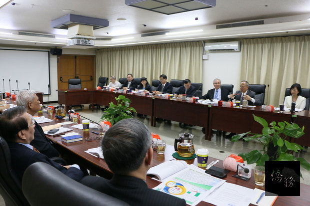 僑委會委員長吳新興感謝監察委員的關心，將有助僑委會提升僑務工作的效能及服務品質。