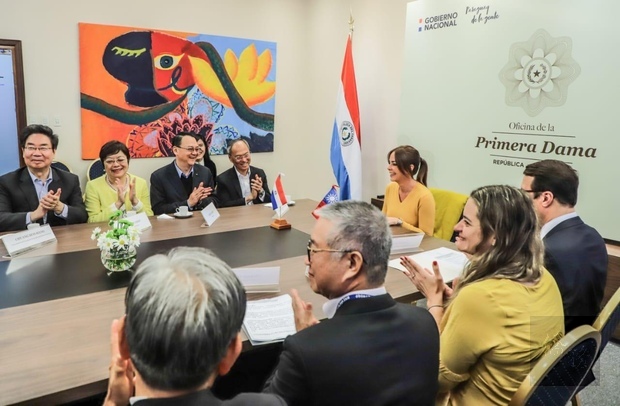 巴國第一夫人席凡娜女士接見吳新興及訪團一行。(照片來源:巴國第一夫人辦公室)