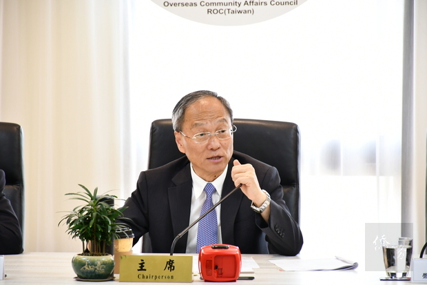 吳新興呼籲與會僑教代表全力支持海外華教發展。