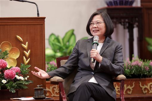 蔡英文總統23日上午接見「世界台灣商會聯合總會第25屆回國訪問暨投資考察團」。(圖/總統府提供)