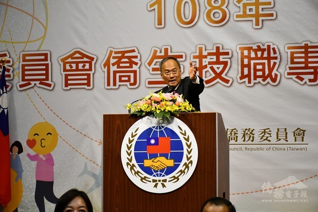 吳新興表示年輕人飄洋過海勇敢追夢,讓家長相當掛念擔心,因此舉辦懇親會讓家長實地了解僑生就學環境與學習狀況。