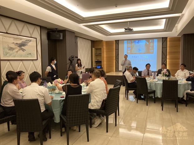 僑委會與亞洲臺商總會舉辦產學合作交流座談。