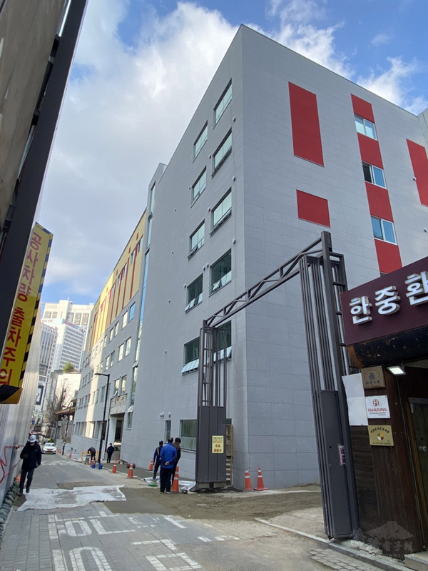 漢城華僑小學新校舍今年1月動土，現已幾近完工，預計明年2月新學期正式啟用。