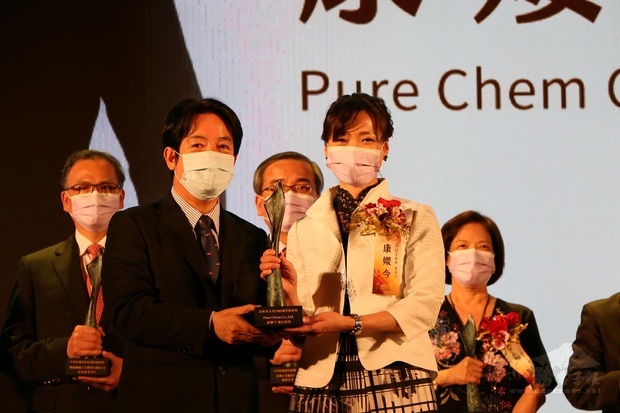泰國臺商康孆今獲得海外華人第29屆創業楷模獎。