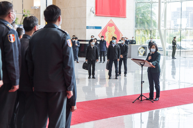 總統感謝所有堅守崗位同仁的努力與付出。