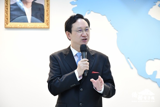 童振源表示僑委會將持續扮演槓桿支點的角色,聯合產官學力量,達到僑生攬才、育才、留才的目標。