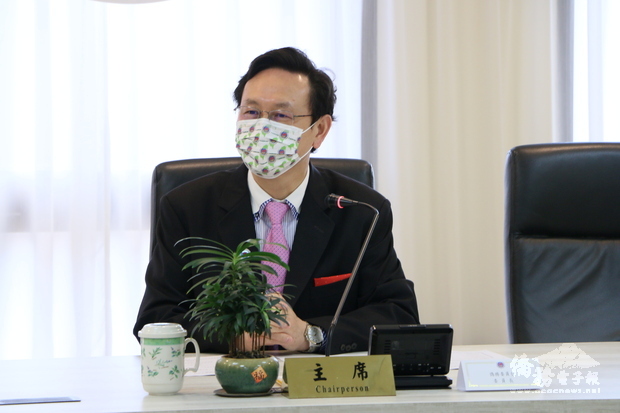 僑委會委員長童振源致詞。