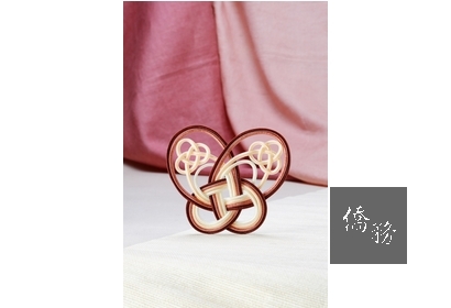 ▲蝴蝶形狀的結飾。