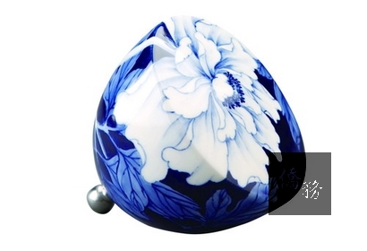 每件 : 7.5X7.5X8cm