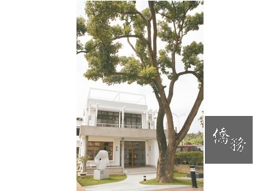 霧峰農會把舊民生診所打造成「霧峰民生故事館」,同時開闢農學食堂。(圖:聯合報提供)