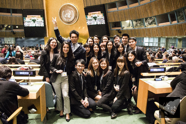 政治大學外交系代表團日前參加在美國舉辦的2018年全國模擬聯合國會議（National Model United Nations－NMUN），獲得「卓越代表團獎」。（政大外交系提供）