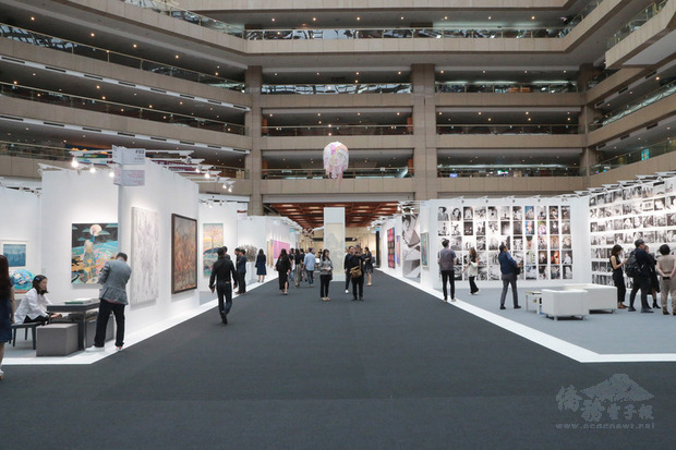 2019第26屆台北國際藝術博覽會18日起在台北世貿一館正式登場。（中央社提供）
