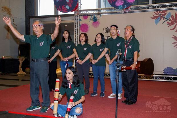 西拉雅Onini竹音樂團表演