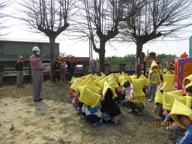 臺南市立麻豆幼兒園-園長用閩南語宣導防震的重要性