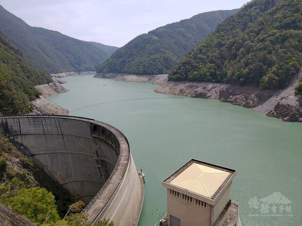 水情吃緊,圖為德基水庫(資料照片/台電提供)