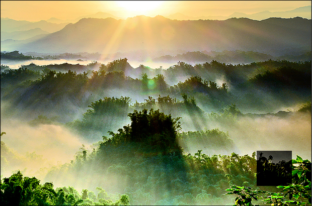 二寮日出遠近馳名，夏季正是遊賞好時機。（自由時報提供）