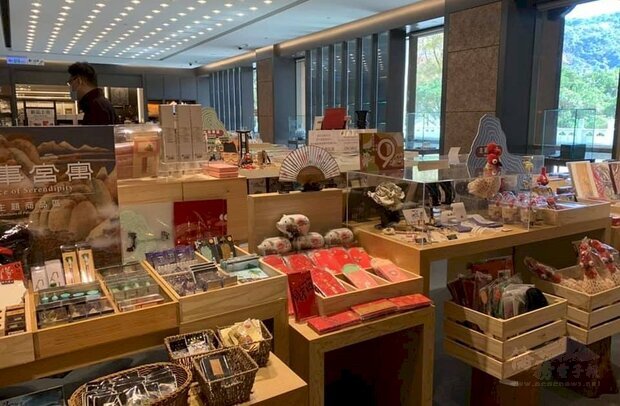 受疫情衝擊，2020年故宮文創商品銷售業績較前一年銳減76%。