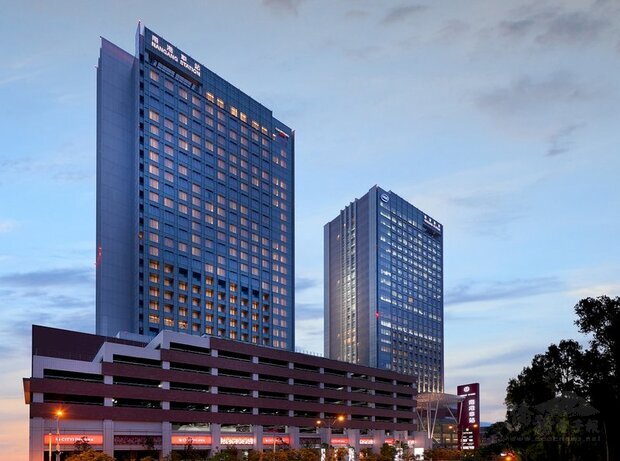 大型活動紛取消,疫情波動不斷,飯店業開始憂心過年國旅旺季不旺。