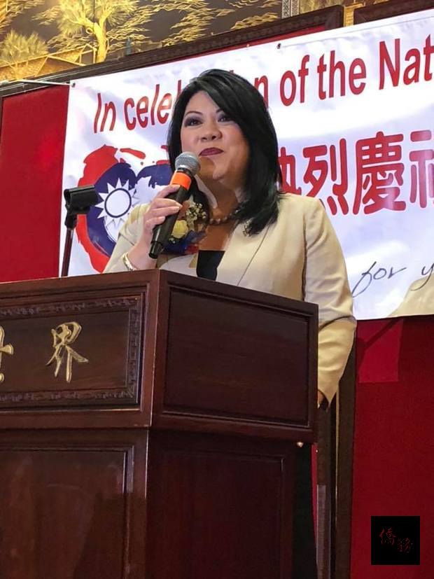 州參議員及多數黨領袖Kimberly Yee(余豔芬)應邀出席，並致詞祝賀。