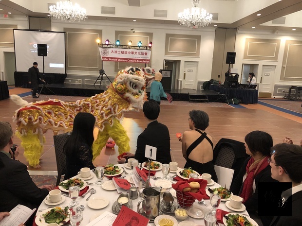 大波士頓區中華文化協會2日晚間在Framingham Sheraton Hotel 舉辦2019年會，由傳統舞獅揭開序幕。
