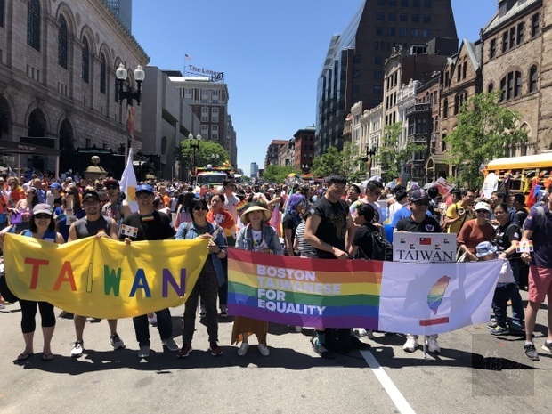 波士頓台灣人公平團體第二次參與波士頓驕傲遊行。（世界日報提供）