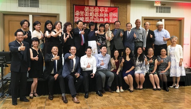 來自橙縣、洛杉磯及聖地牙哥的150位僑務榮譽職人員、各大僑團成員,7月24日晚間在橙縣爾灣舉行恭賀楊海華榮調、歡迎蔣翼鵬履新的餐敘。