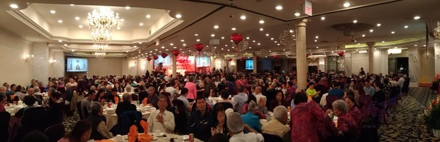 懇親大會公宴活動中播放吳新興祝賀影片。