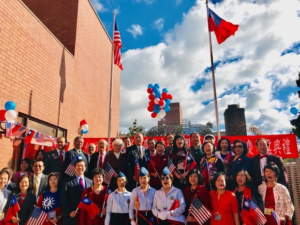 紐約皇后區僑學界10月4日在喜來登飯店舉行「慶祝中華民國
108年雙十國慶」活動，數百位僑胞出席同慶，充分展現出紐約
僑界的團結與和諧。
