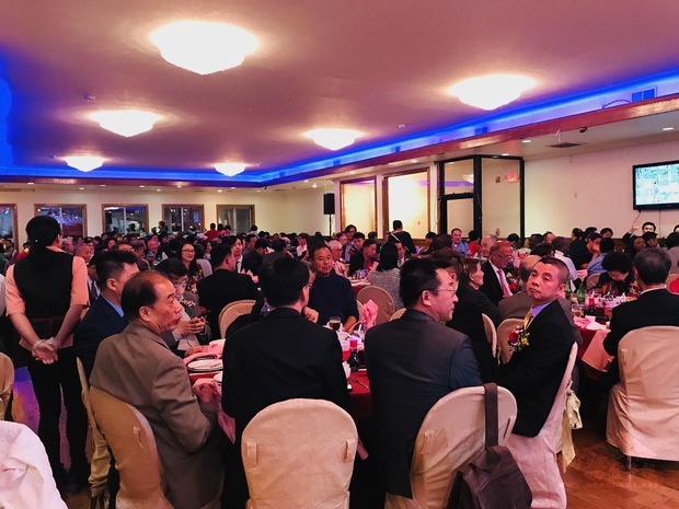 費城中華公所8日舉辦慶祝中華民國建國108年雙十節慶祝餐會，約300多名僑胞熱情參加。