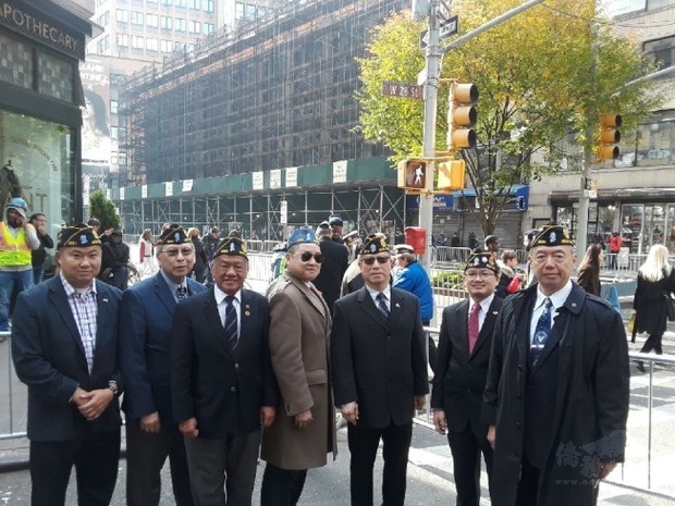 紐約華裔美國退伍軍人會有20名華裔退伍軍人及軍人後代參加遊行。（世界日報提供）